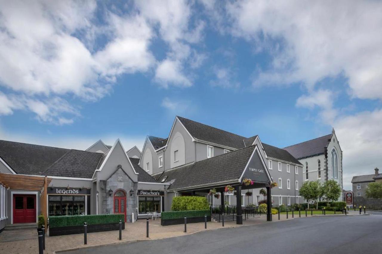 Temple Gate Hotel Ennis Eksteriør billede